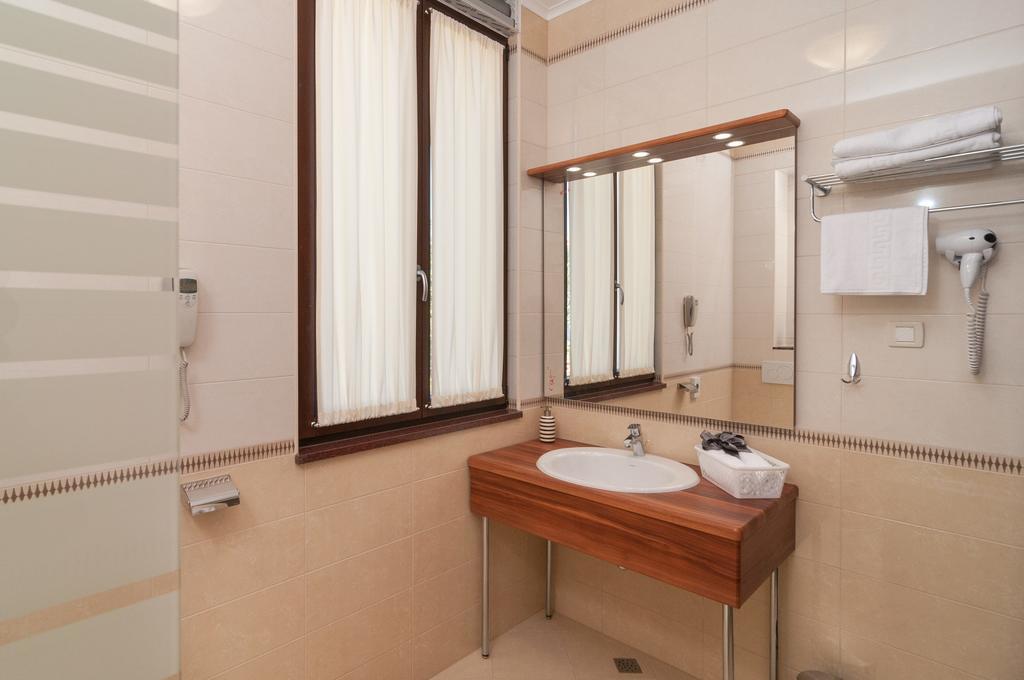 Luxury Rooms Near The Beach1 Σπλιτ Εξωτερικό φωτογραφία